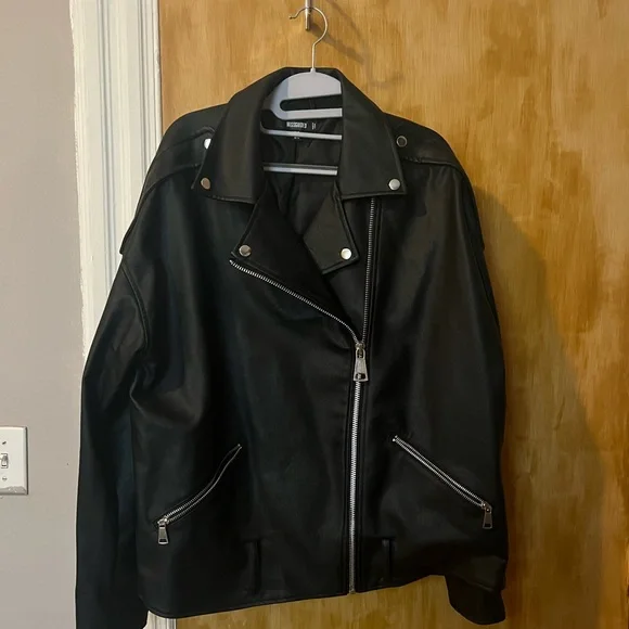 Oversized Faux Leather Jacket - Picture 3 of 5